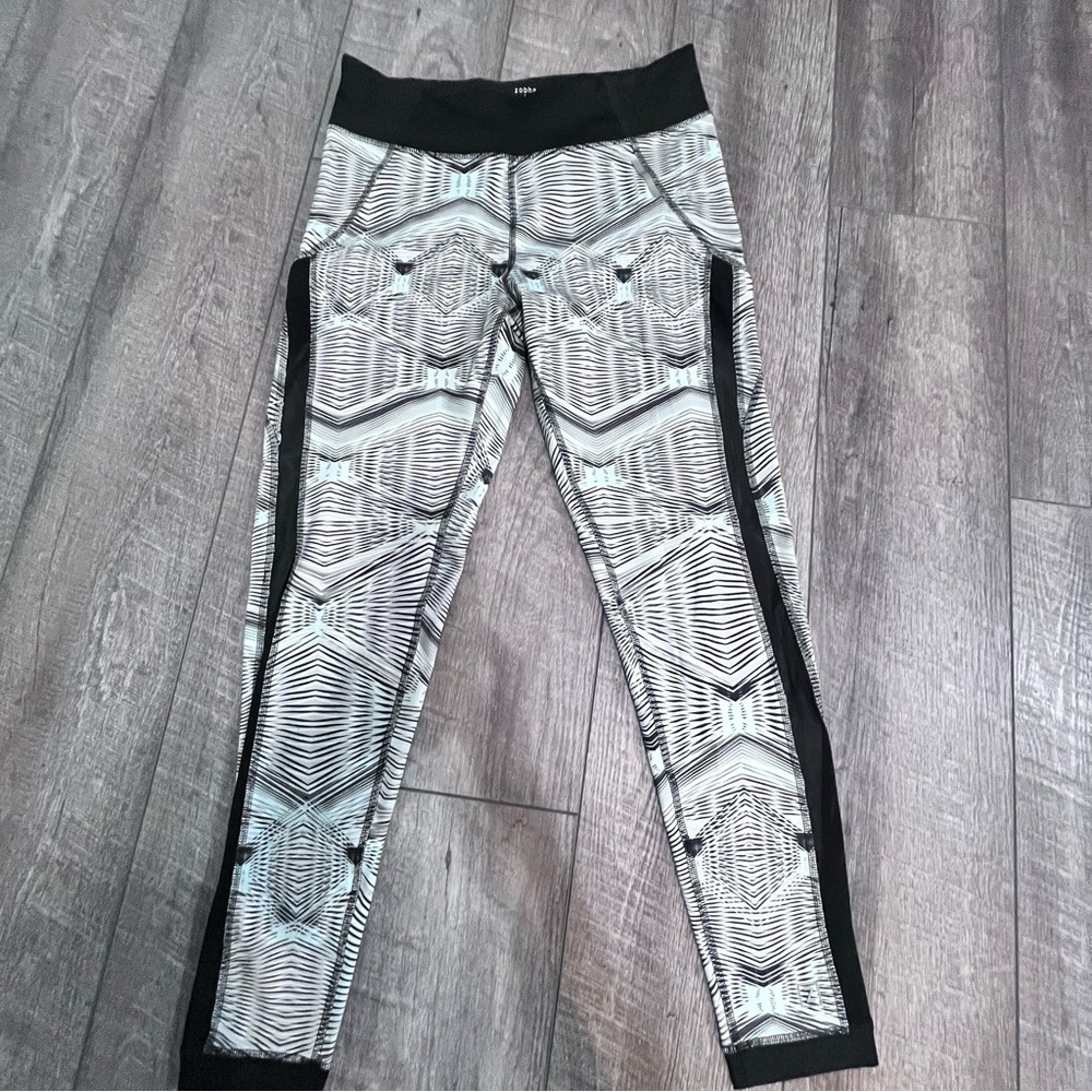 Geometric Patterned Leggings